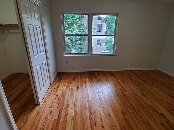 4th image of 16 Sunset Ave #3