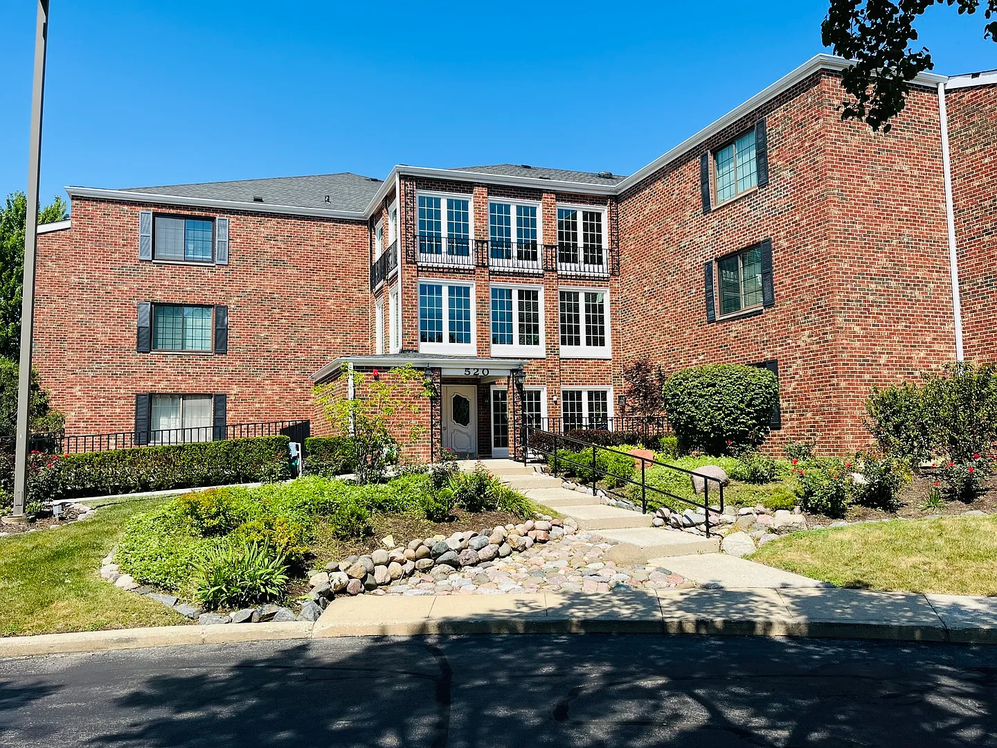 1 bed, $1,850 — Photo 1