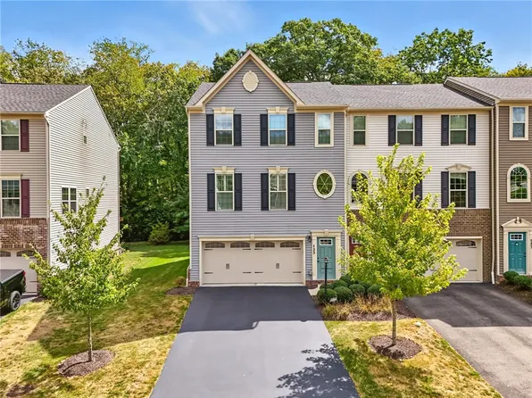 133 Arbor Trail Dr, Mc Kees Rocks, PA 15136