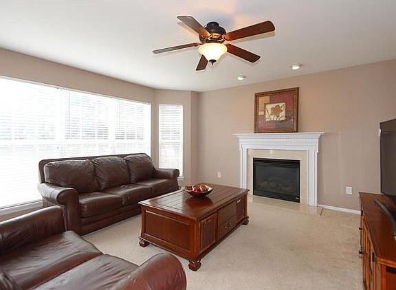5th image of 46 Pratt Pl