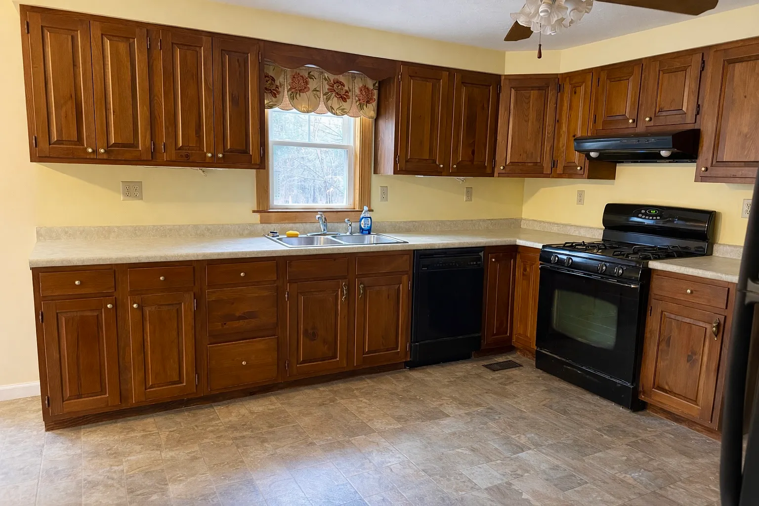 2 bed, 1500 sqft, $3,500 — Photo 2