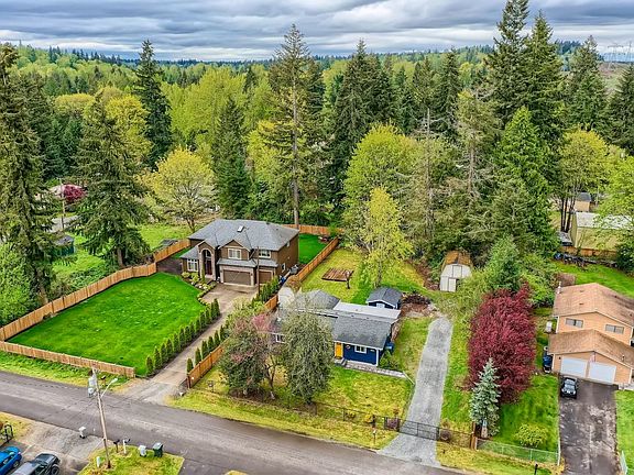 4th image of 16637 188th Ave SE