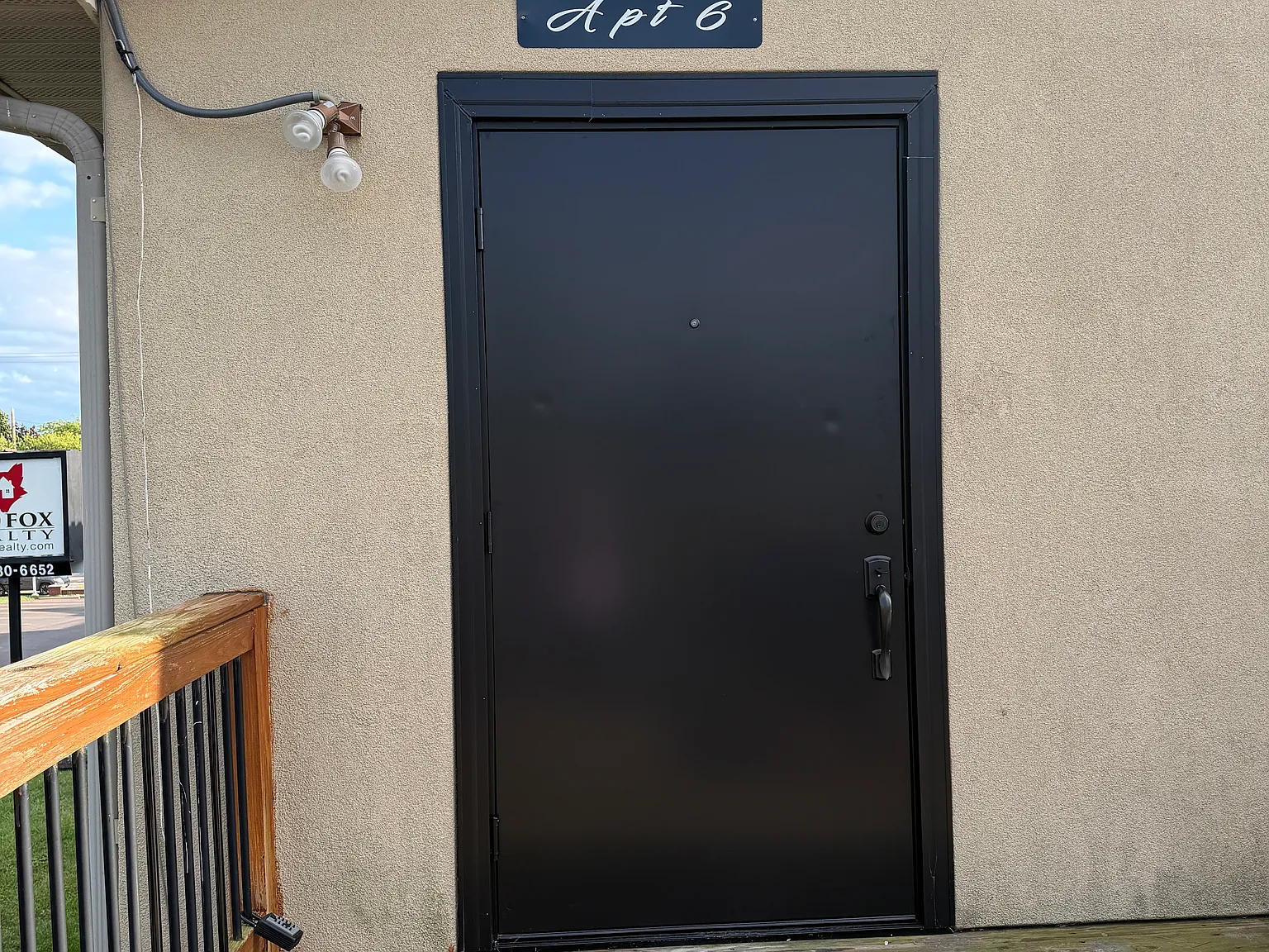 2 bed, 950 sqft, $1,500 — Photo 2
