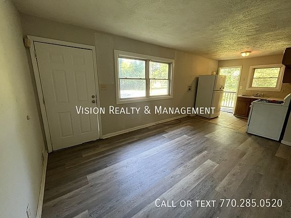 5th image of 2954 Jones St