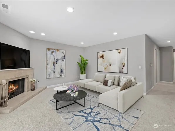 12532 SE 32nd Street #40, Bellevue, WA 98005