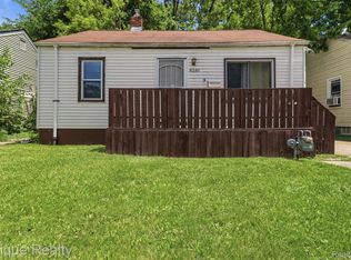 8240 Fielding St, Detroit, MI 48228