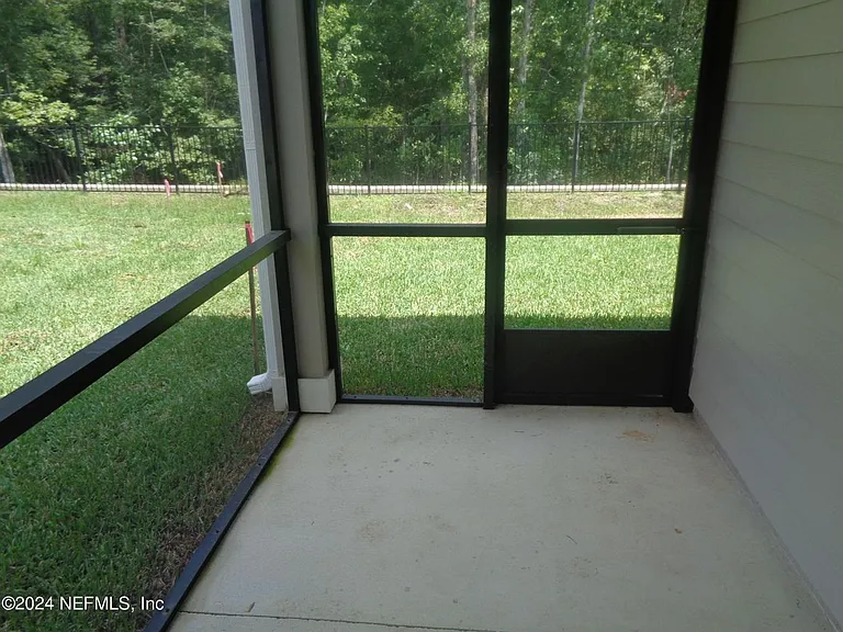 4322 Leeward Breeze Loop — Photo 10