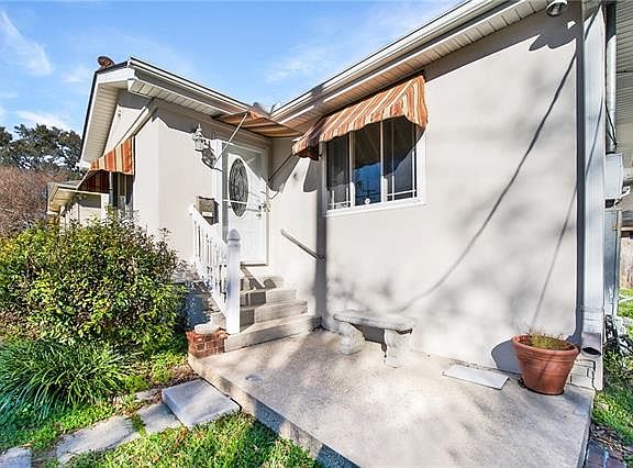 3rd image of 7045 Wuerpel St