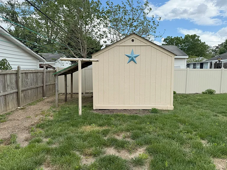 9128 Huron Ave — Photo 5