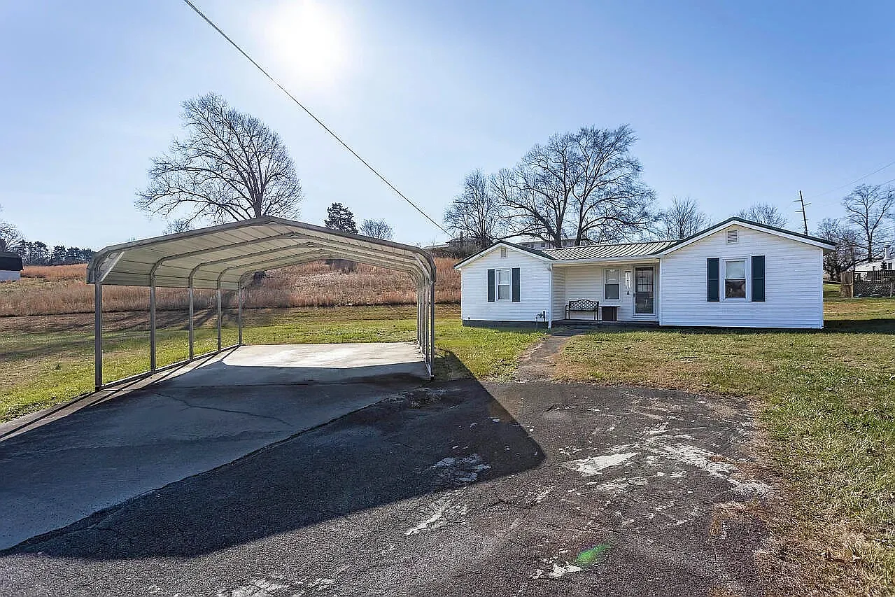 2402 Rodney Drive - 1 — Photo 3