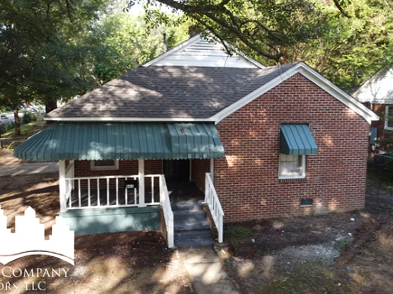 905 Parkhaven Ln — Photo 1