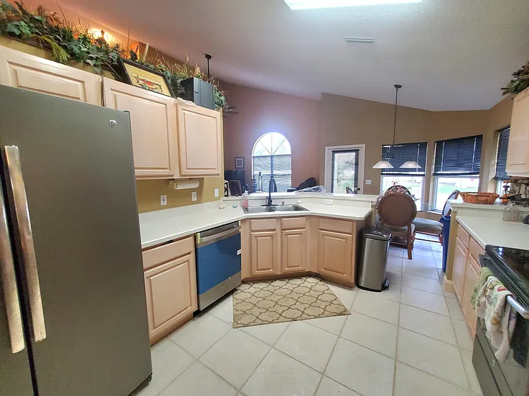 1104 Plover Pl — Photo 6