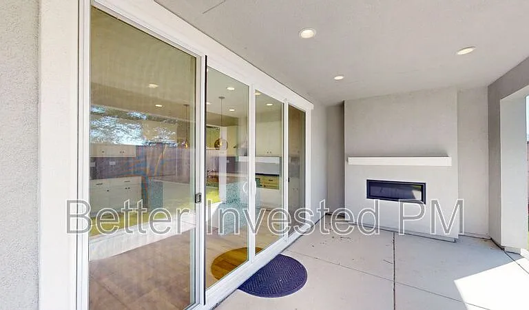 1437 Oak Cir — Photo 40