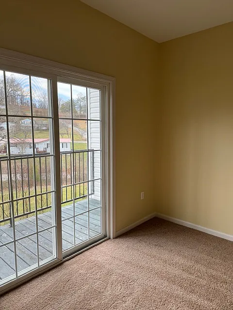 Hemlock Villas — Photo 2