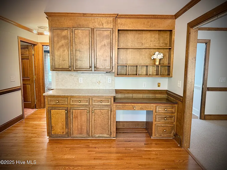703 Daventry Dr — Photo 32