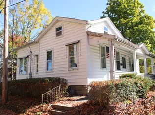 19 Walnut Ave, Chicopee, MA 01020