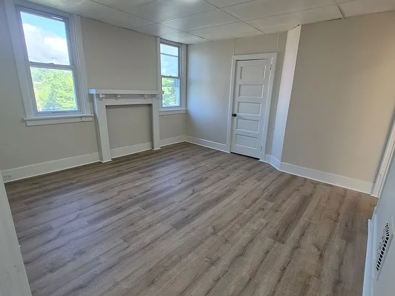 1400 Hill Ave — Photo 9