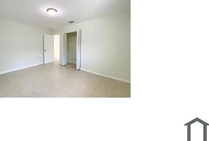 3rd image of 1121 NW 4th St