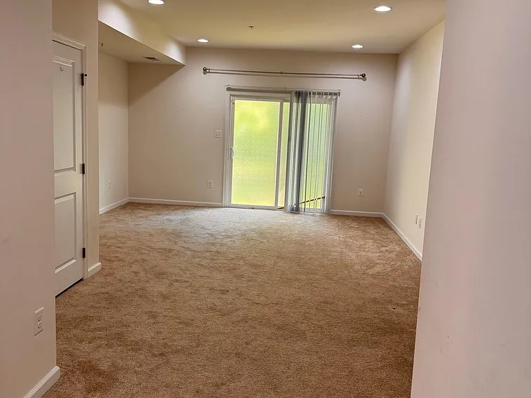 624 Ravenwood Dr — Photo 21