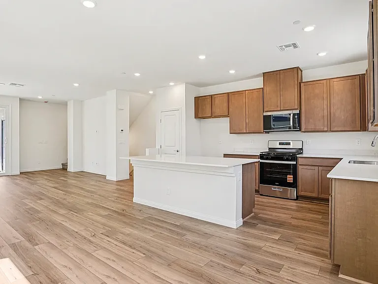 5824 Wisteria Walk — Photo 19