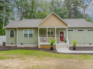 100 Little John St, Reedville, VA 22539