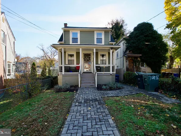 3007 Clinton St NE, Washington, DC 20018