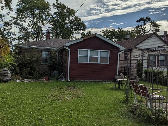 4th image of 8520 S Laflin St