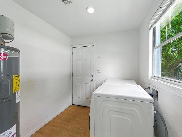 61 E Ensley St — Photo 18