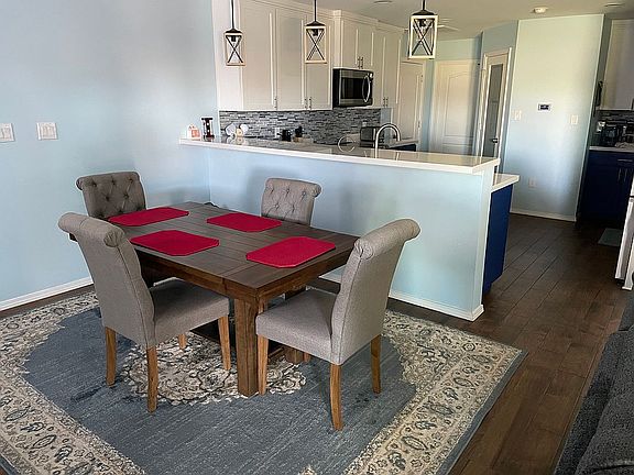 3rd image of 43 Laguna Ln