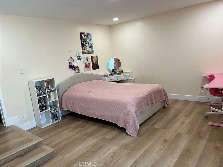 1432 N Catalina St — Photo 21