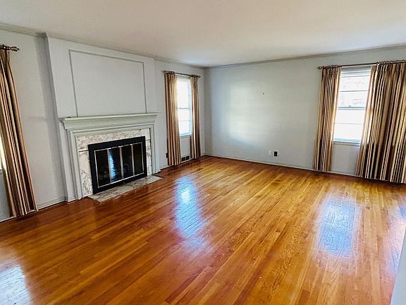 4th image of 2517 W 50th St