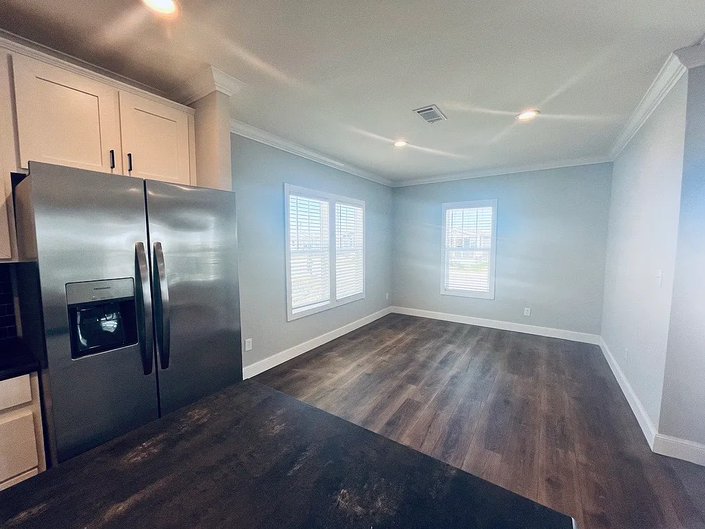 3 bed, 1632 sqft, $1,699 — Photo 4