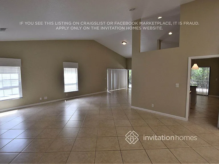 7045 Golf Pointe Cir — Photo 2