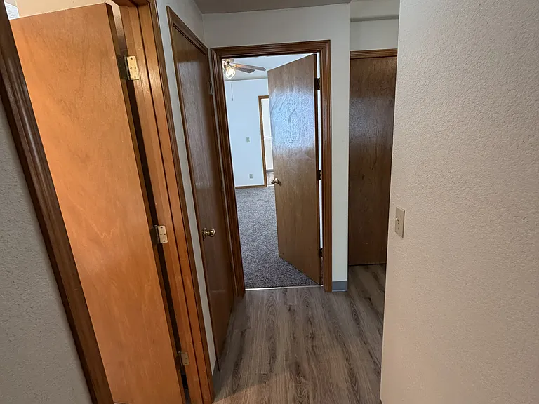 1052 Colony Pond Dr — Photo 14