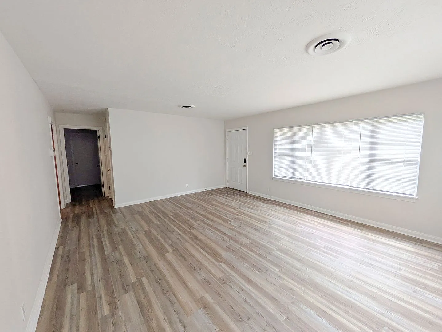 4510 El Paso, Beaumont, TX 77703 — Photo 4
