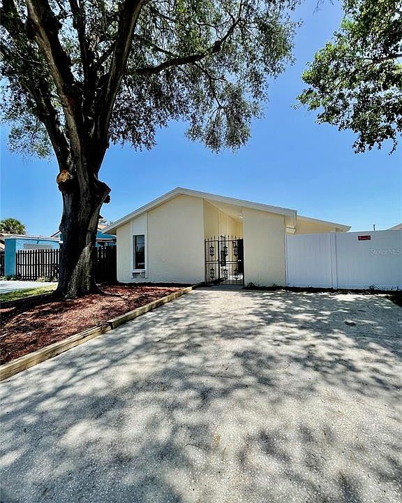 1st image of 10509 BRYNWOOD LANE