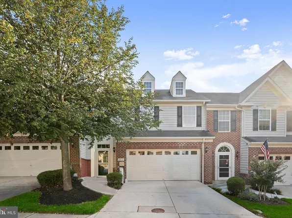 8031 White Jasmine Ct #114, Ellicott City, MD 21043