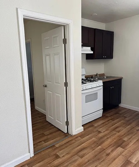 720 B St — Photo 13
