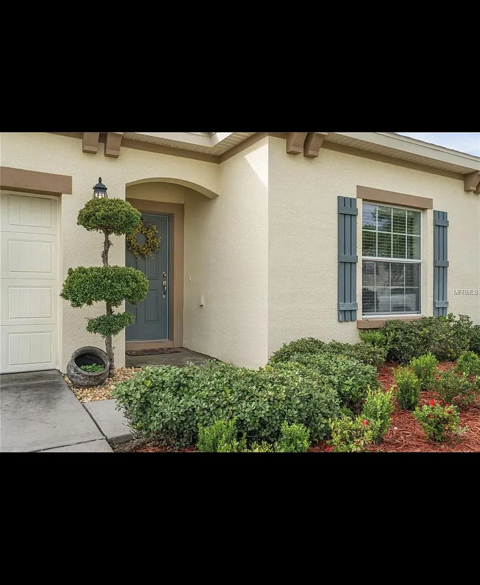 2705 Cypress Bowl Rd — Photo 1