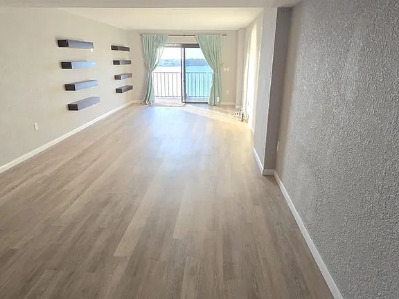 3rd image of 7050 Sunset Dr S APT 716