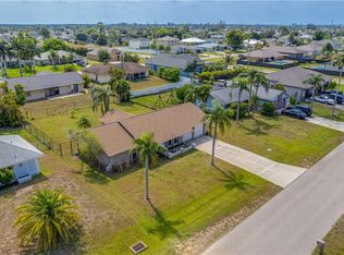 907 SW 11th Ave, Cape Coral, FL 33991
