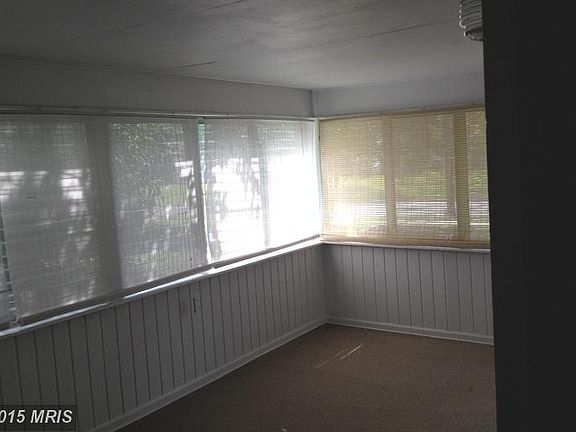 5th image of 4108 Lawrence St