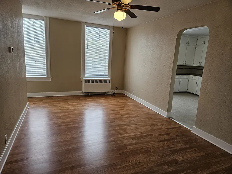 110 S Fond Du Lac Ave #5 — Photo 14