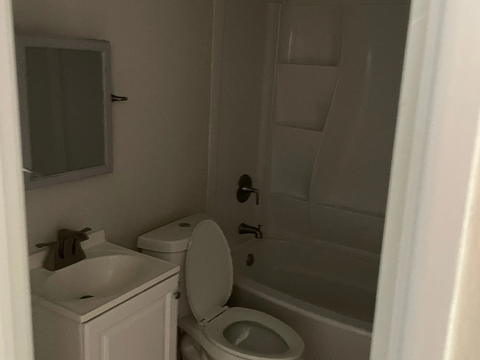 2 bed, 900 sqft, $950 — Photo 3