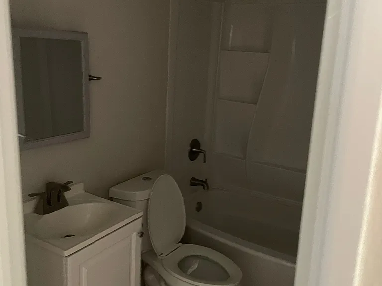 4520 NW Brencrest Dr #4 — Photo 3