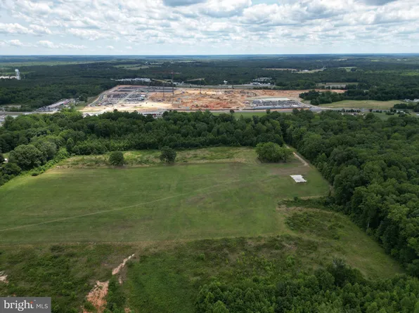 6116 Jefferson Davis Hwy, Woodford, VA 22580