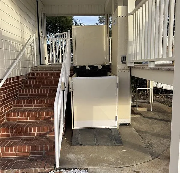 212 College Ave S — Photo 21