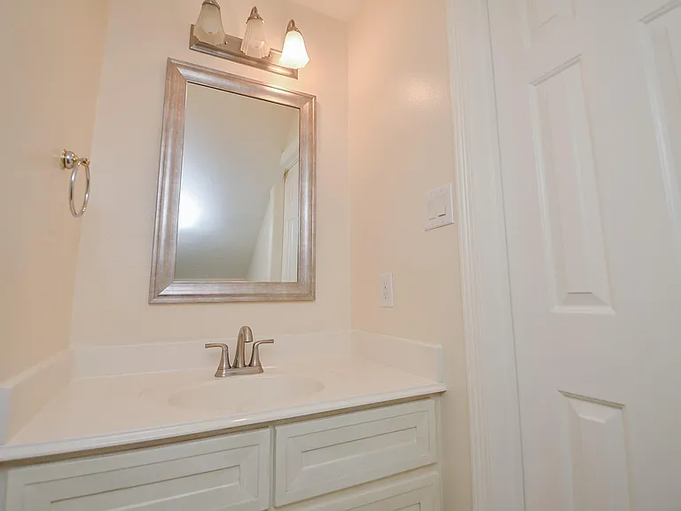 4916 Inker St — Photo 18