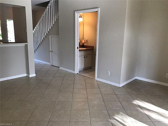 4th image of 10014 Pacific Pines Ave