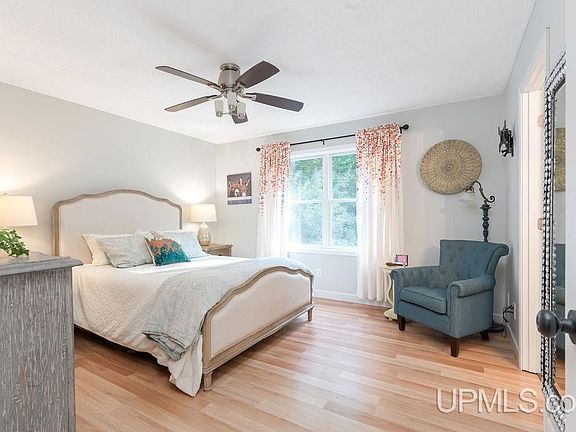 5th image of 50 Sandwood Dr
